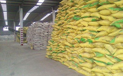 ���؃r������|�ף���