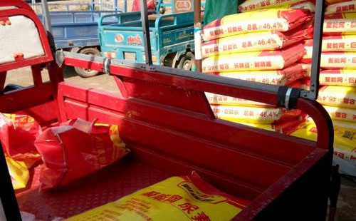 ���؃r����m���䣬��؃r���ߵ�