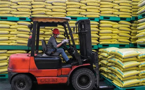 �����Ј����^�����[�Ƿ������ͺϷʻ�ӭ���߹�r��