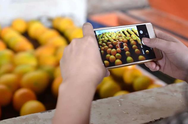 �r�Y�������ط��L�ڣ�