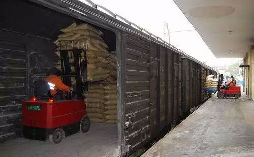 ��������R�φ��ӣ������Ƿ���^�m�_�پGɫͨ�����\�������Y��