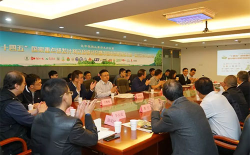 �Ї���΢��Ԫ�ؼ����Ϯa�W�Є�����һ�����γ��������ڱ������_