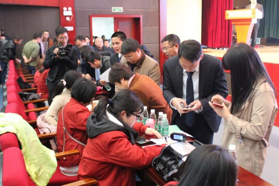 һ·�߁��ж����㣬���N�����Єӻ؈�&ldquo;�ھ���&rdquo; �_�T�ӠI�N���F��ӆ؛�����590.jpg